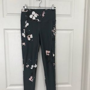 Albion Fit Orchid Leggings